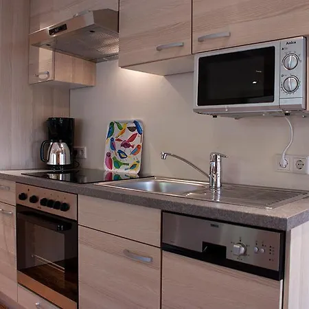 Haus Anneliese 아파트 *